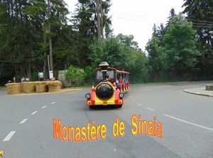 touriste_dans_mon_pays_monastere_de_sinaia_stellinna
