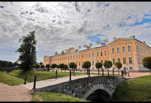 rundale_castle_and_its_garden_latvia_by_ibolit
