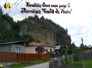 touriste_dans_mon_pays_5_monastere_corbii_de_piatra_stellinna